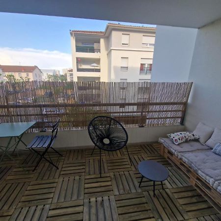 Chambre Privee T3 Saint Fons Luaran gambar